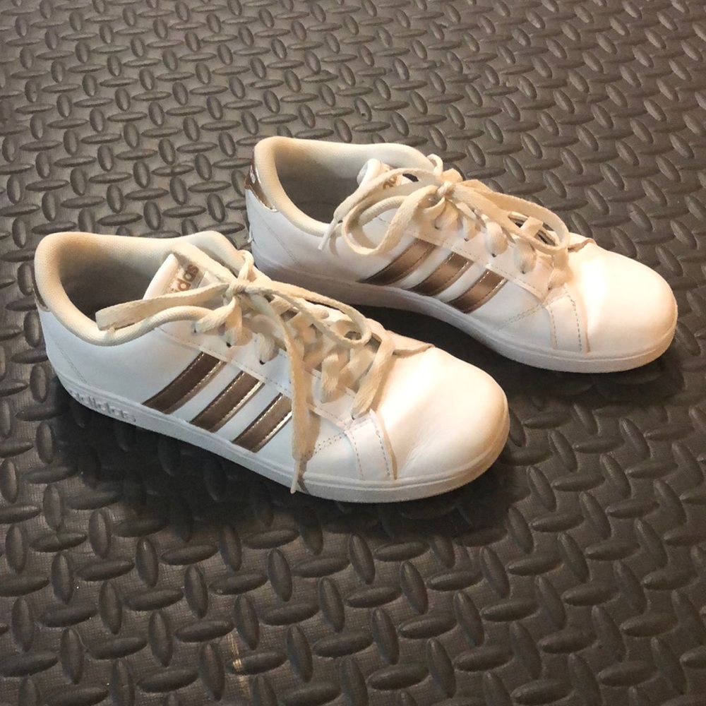 Adidas girls shoes